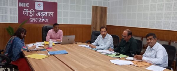 वन पंचायतों की चुनाव प्रक्रिया समय पर करें पूर्ण- डीएम
