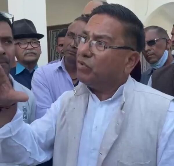 धीरेंद्र चौहान की स्थिति क्रिटिकल, अभी भी हैं वेंटिलेटर पर