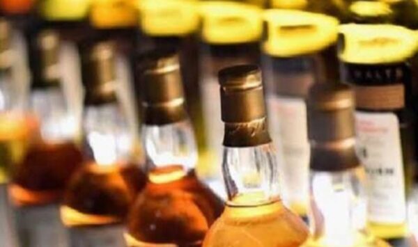 5 लीटर अवैध कच्ची शराब के साथ 1 गिरफ्तार