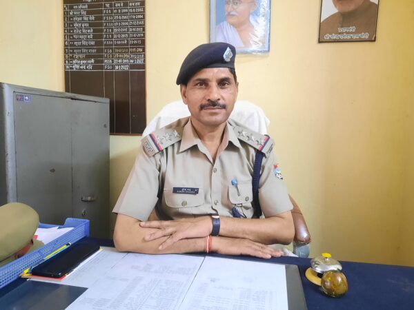 अग्निशमन अधिकारी सुरेश रवि ने जनता से की अपील संयम व धैर्य से जलाएं पटाखे