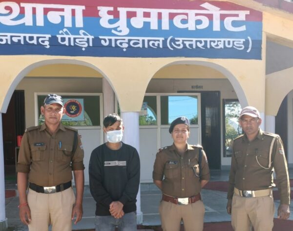 पौड़ी पुलिस ने 01 वारण्टी को किया गिरफ्तार