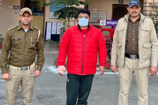 41 लाख से अधिक का घोटाला करने वाला कोटद्वार नगर निगम का लेखाकार गिरफ्तार