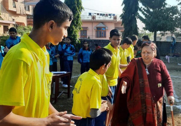 क्रेडल पब्लिक स्कूल में हुई वार्षिक खेलों की शुरुआत