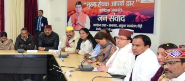 सरलीकरण और समाधान पर करें अधिक फोकस- धामी
