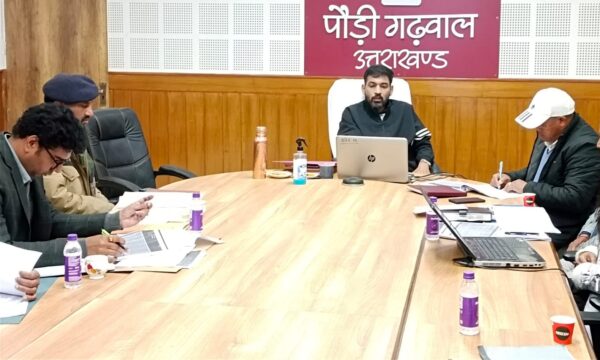 ड्रिंक एंड ड्राइव के कम चालान कटने पर डीएम ने जताई नाराजगी