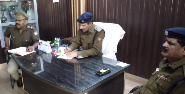 होली को शांतिपूर्ण तरीके से मनाने के लिए हुई पीस कमेटी की मीटिंग