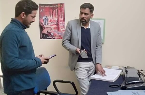 जिलाधिकारी ने किया फायर कंट्रोल रूम का औचक निरीक्षण