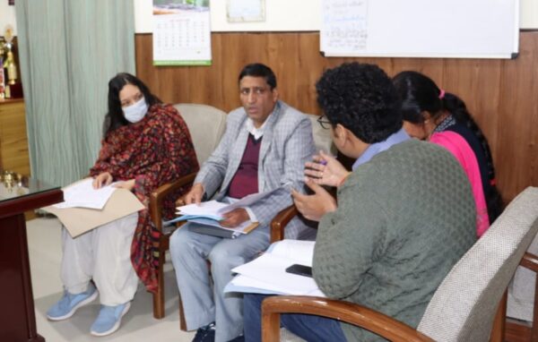 पर्वतीय क्षेत्रों में वाहनों की गति सीमा को लेकर SSP ने की बैठक