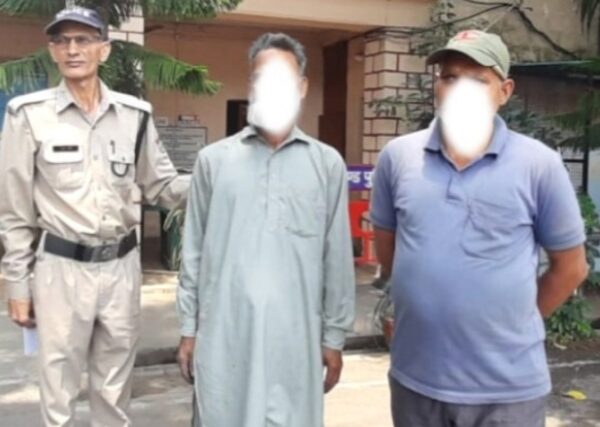 वर्षों से फरार दो वारण्टियों को पुलिस ने किया गिरफ्तार