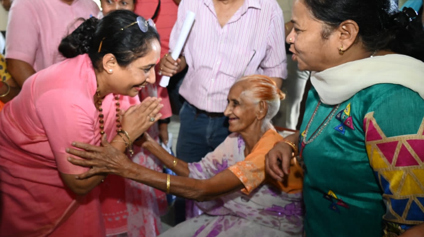 निशुल्क स्वास्थ्य शिविर में 3 हजार से अधिक लोगों ने लिया स्वास्थ्य परीक्षण का लाभ