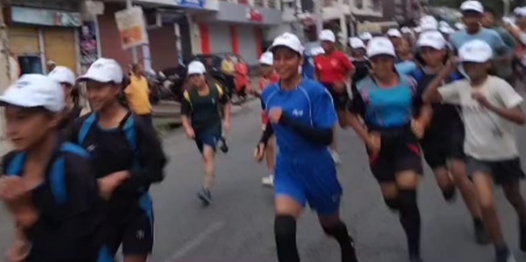 “नशा मुक्त भारत अभियान” के तहत “Run Against Drugs” में दौड़े युवा
