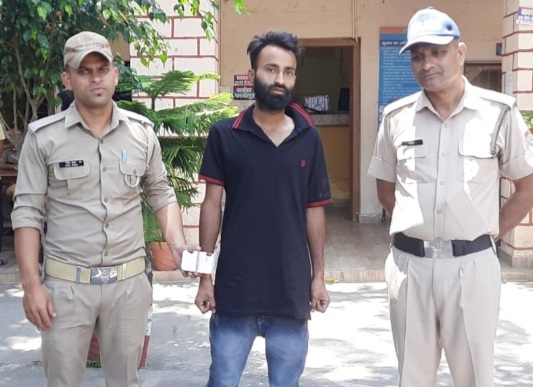 4 ग्राम स्मैक के साथ पौधा गिरफ्तार
