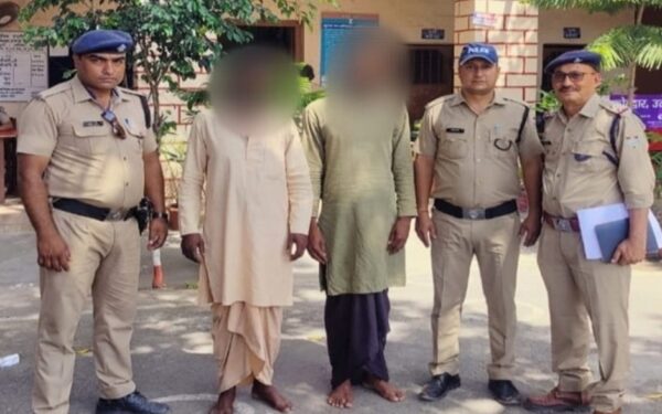 24 घंटे में अंगूठी ठग बाबा हुए गिरफ्तार