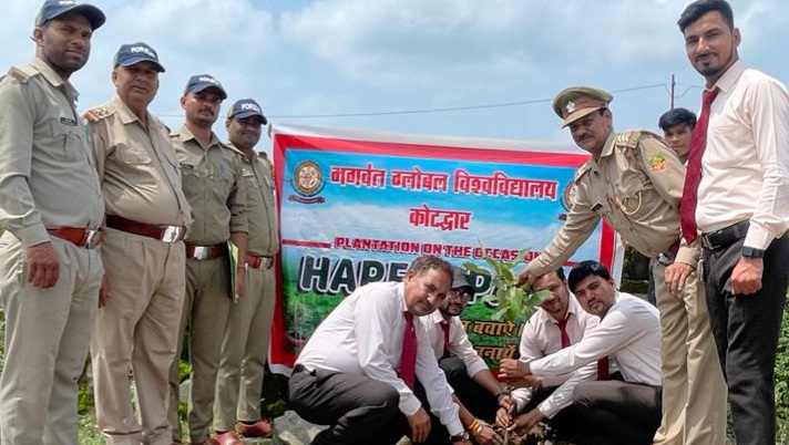 भगवंत ग्लोबल विश्वविद्यालय में हरेला पर्व पर हुआ वृक्षारोपण