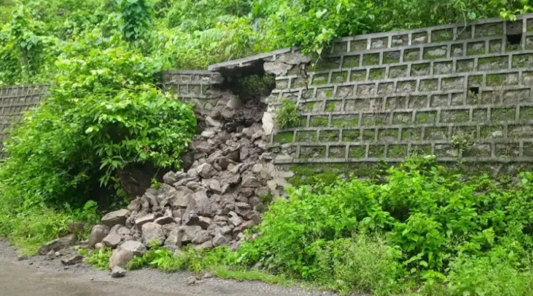 2.85 लाख की कण्वाश्रम मिर्ग विहार की चार दीवारी धड़ाम