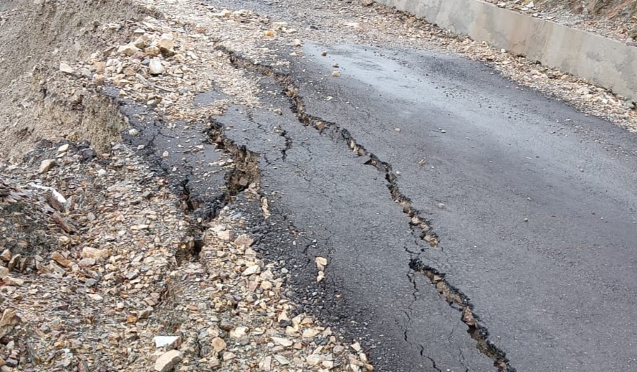 यमकेश्वर में भारी बारिश व आपदा की भेंट चढ़ा नौगांव-बुकण्डी मोटर मार्ग