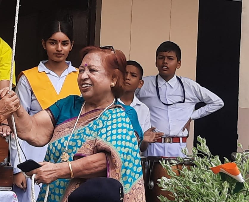क्रैडल पब्लिक स्कूल में धूमधाम से मनाया गया स्वतंत्रता दिवस