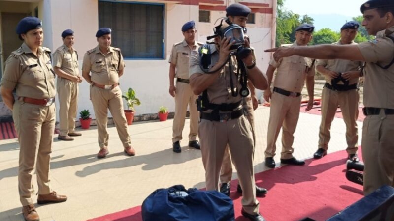 अपर पुलिस अधीक्षक ने किया फायर स्टेशन का अर्द्ध वार्षिक निरीक्षण
