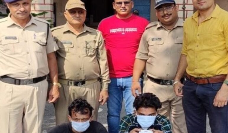 2 लाख 30 हजार रुपये कीमत की 23.09 ग्राम स्मैक के साथ 3 गिरफ्तार
