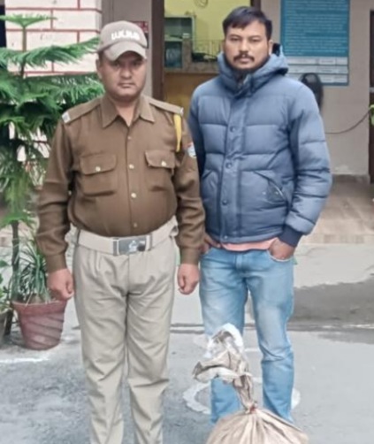 8 PM के 70 अवैध पव्वों के साथ एक गिरफ्तार