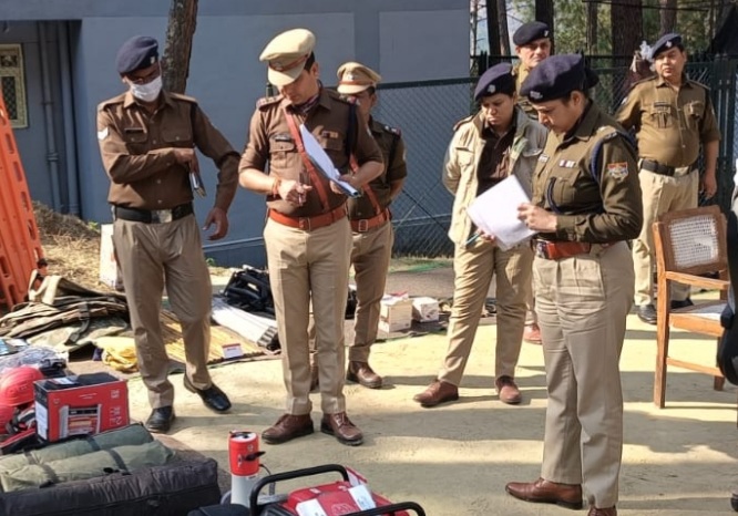 अपर पुलिस अधीक्षक कोटद्वार द्वारा किया गया थाना थलीसैण व पैठाणी का अर्द्धवार्षिक निरीक्षण
