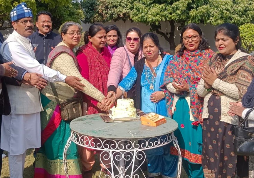 धूमधाम से मनाया गया विधानसभा अध्यक्ष का जन्मदिन