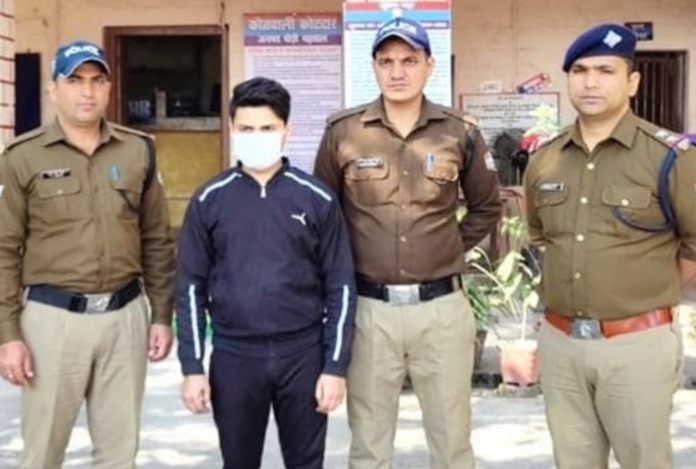 नाइजीरियन गैंग का इनामी अपराधी गिरफ्तार