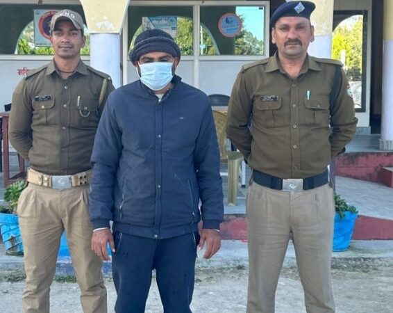 पौड़ी पुलिस ने 3 वारण्टियों को किया गिरफ्तार