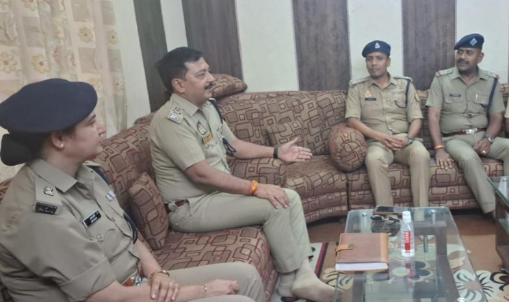 लोकसभा चुनाव को सकुशल सम्पन्न कराने हेतु पौड़ी पुलिस व यूपी पुलिस द्वारा कोटद्वार में किया गया बॉर्डर मीटिंग का आयोजन
