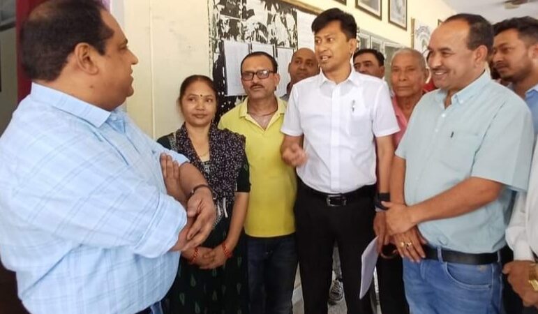 बिजली के दामों में वृद्धि करने पर भड़की कांग्रेस, राज्यपाल को भेजा ज्ञापन