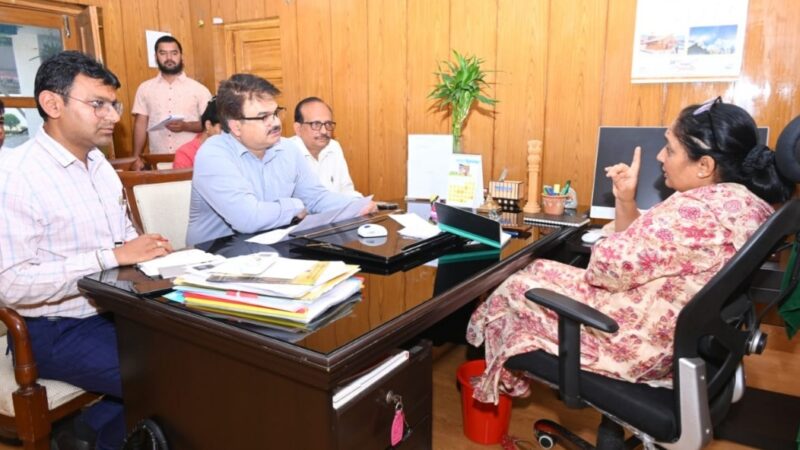 कोटद्वार की जनता को पेयजल की समस्या से राहत दिलाने के लिए विधानसभा अध्यक्ष ने की बैठक