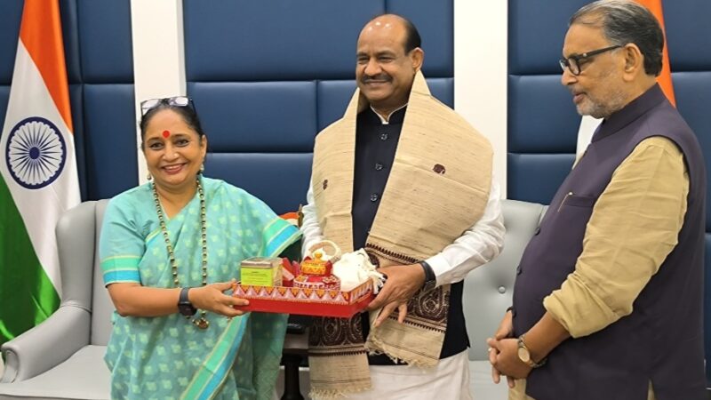 उत्तराखंड विधानसभा अध्यक्ष ने लोकसभा अध्यक्ष ओम बिड़ला से भेंट कर दी बधाई