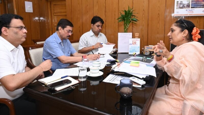 विधानसभा अध्यक्ष ने कोटद्वार नगर निगम की व्यवस्थाओं को लेकर की शहरी विकास विभाग के उच्च अधिकारियों की बैठक