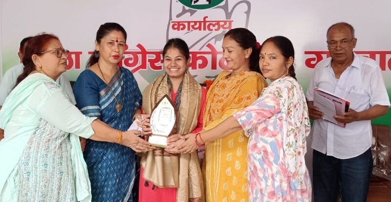 जिला कांग्रेस ने मेजर ध्यान चंद को जन्मदिन पर किया याद