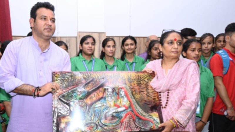 शैक्षिक भ्रमण छात्रों के लिए ज्ञानवर्धक- विधानसभा अध्यक्ष