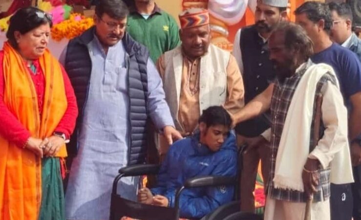 जिला दिव्यांग पुनर्वस केंद्र ने वितरित किये 14 कृत्रिम उपकरण