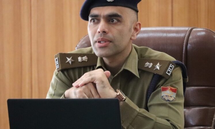 एसएसपी पौड़ी ने ली अक्टूबर माह की अपराध गोष्ठी की बैठक