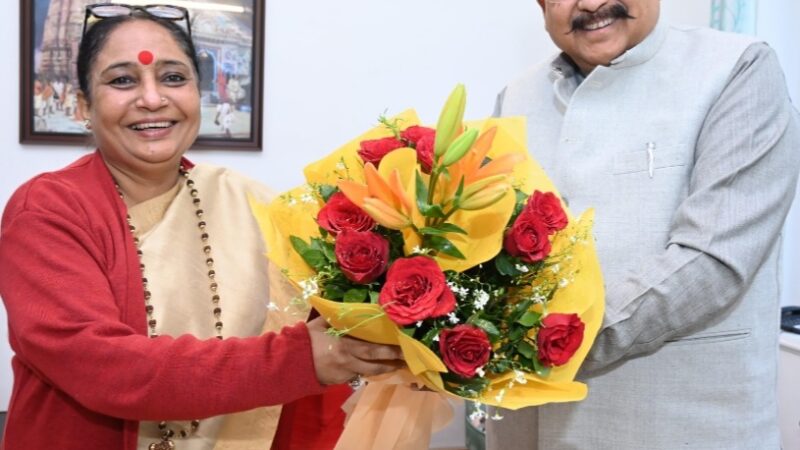 पर्यटन मंत्री महाराज ने विधानसभा अध्यक्ष से की मुलाकात