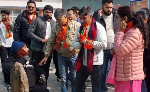 वार्ड नंबर 8 में भाजपा के पार्षद प्रत्याशी पंकज भाटिया रेस में सबसे आगे