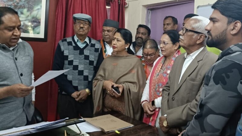 कांग्रेस ने स्मार्ट बिजली मीटर लगाए जाने का किया विरोध, राज्यपाल को भेजा ज्ञापन