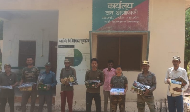 वनों को आग से बचाने के लिए लैन्सडौन वन प्रभाग की लालढांग रेंज में हुआ 5 क्रू-स्टेशनों का निर्माण,  24 फायर व अन्य श्रमिकों की हुई तैनाती