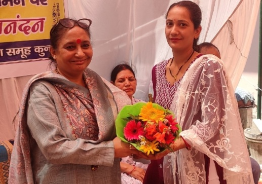 विधानसभा अध्यक्ष ऋतु खण्डूड़ी भूषण ने प्रगति ग्राम संगठन स्वयं सहायता समूह के उत्पादों का किया निरीक्षण
