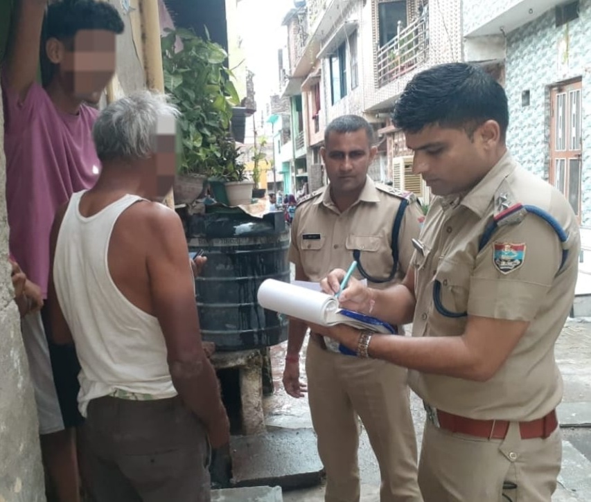 नौकरों/किरायदारों का सत्यापन ना कराने पर 24 मकान मालिकों का 2.4 लाख रुo का कटा चालान