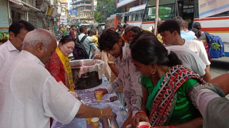 भारत विकास परिषद ने 6500 राहगीरों को पिलाया शरबत