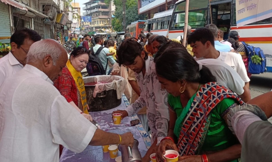 भारत विकास परिषद ने 6500 राहगीरों को पिलाया शरबत