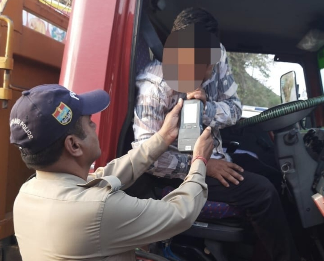 “ऑपरेशन लगाम” के तहत 8 चालक हुए गिरफ्तार, वाहन भी सीज
