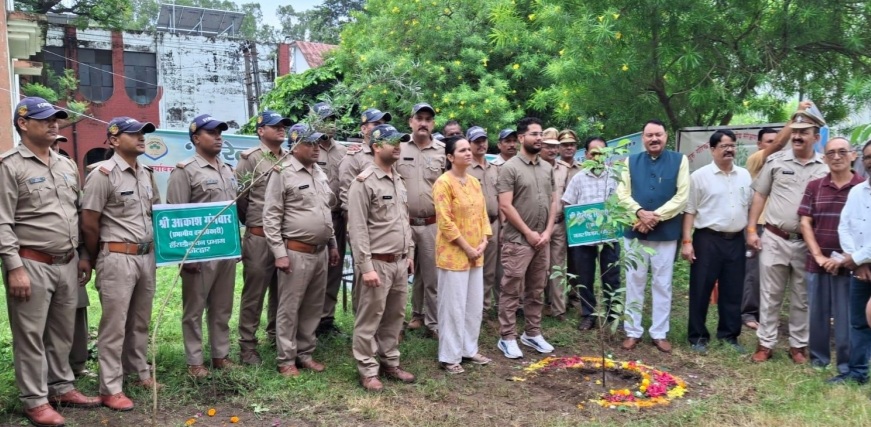 लैंसडाउन वन प्रभाग की कोटद्वार रेंज ने पीजी कॉलेज में मनाया हरेला महोत्सव