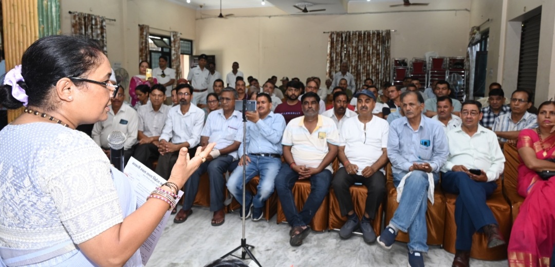 विधायक कोटद्वार ऋतु खण्डूडी भूषण ने सरकारी सस्ता गल्ला विक्रेताओं की सुनी समस्याए