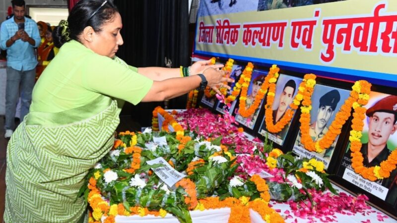 कारगिल शौर्य दिवस पर विधानसभा अध्यक्ष ने दी शहीदों को श्रद्धांजलि