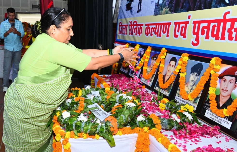 कारगिल शौर्य दिवस पर विधानसभा अध्यक्ष ने दी शहीदों को श्रद्धांजलि
